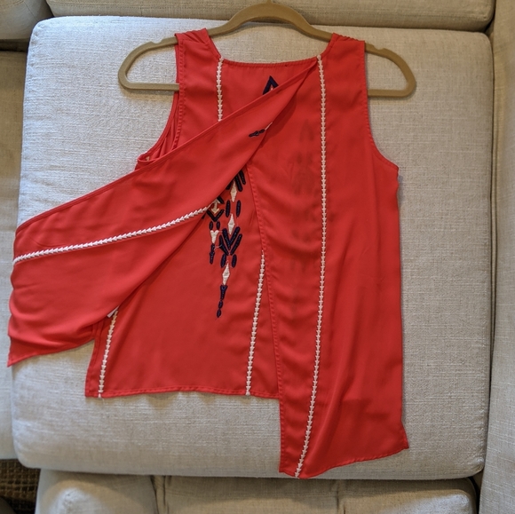 Red blouse with white and blue embroidery - Picture 2 of 3